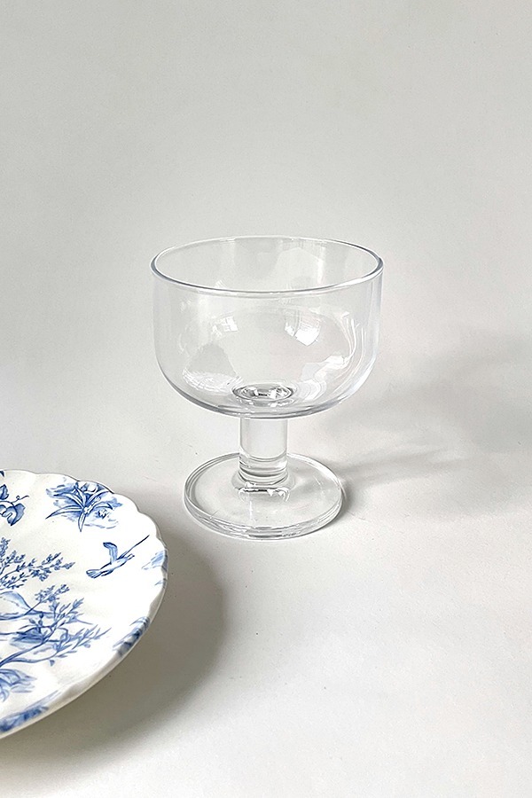 coupe glass goblet